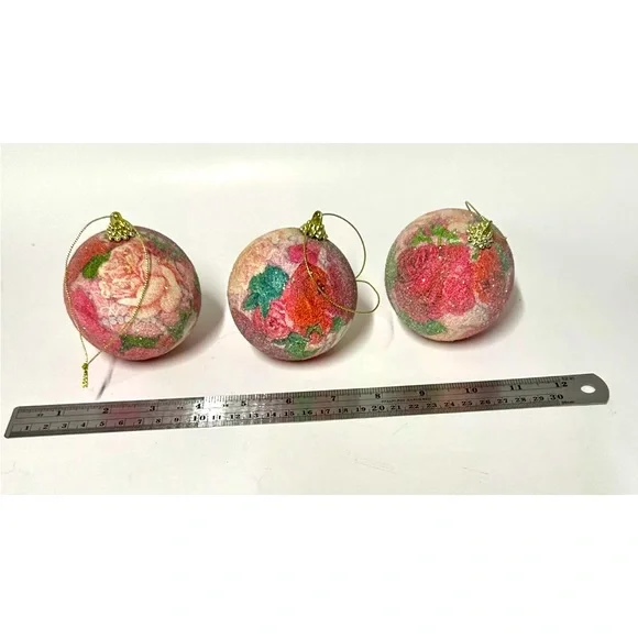 7 Balls Red Green & Pink Roses Flowers Christmas Floral Ball Ornaments Round - Picture 5 of 10